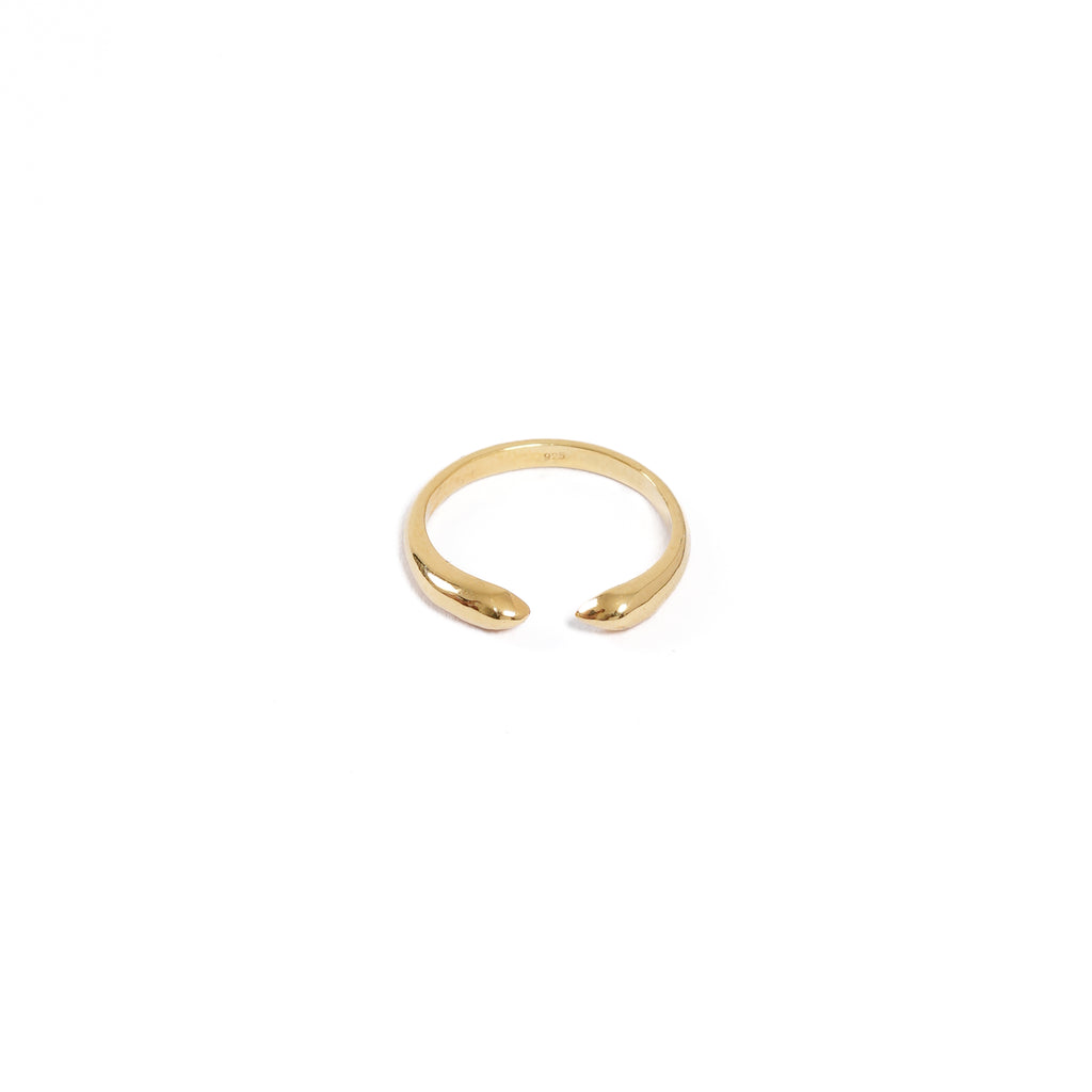 14kt gold ring designed to look like a delicate claw on your finger