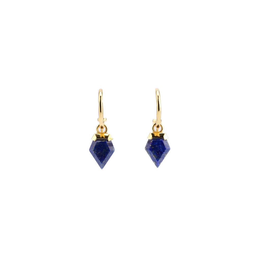 These enchanting earrings feature lapis lazuli stones