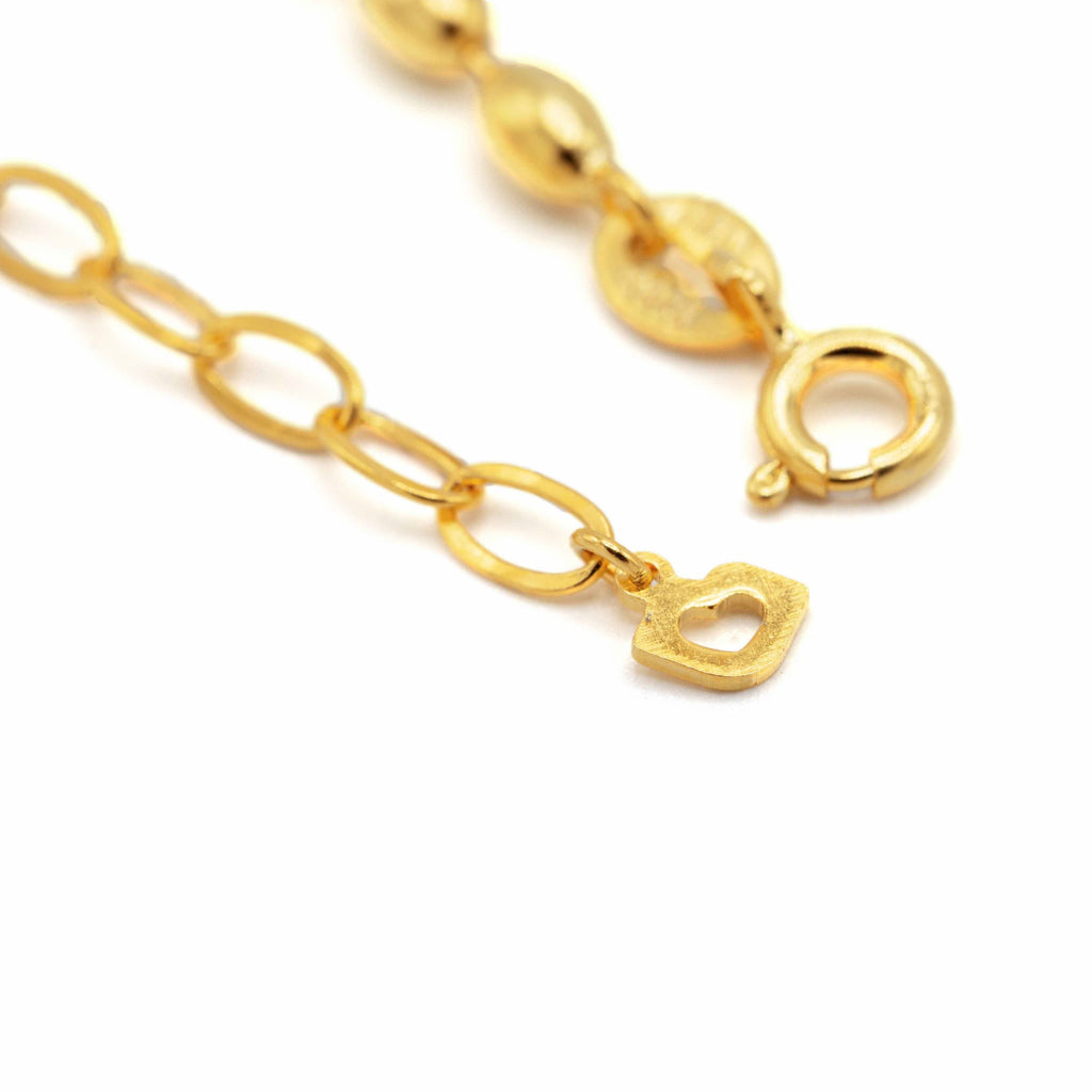 Secure the whole look with Stoned Jewelry Beaded bracelet